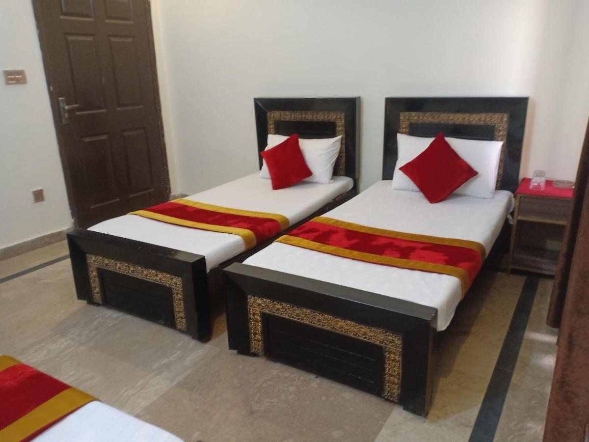 Hotel Second Home Лахор Екстериор снимка
