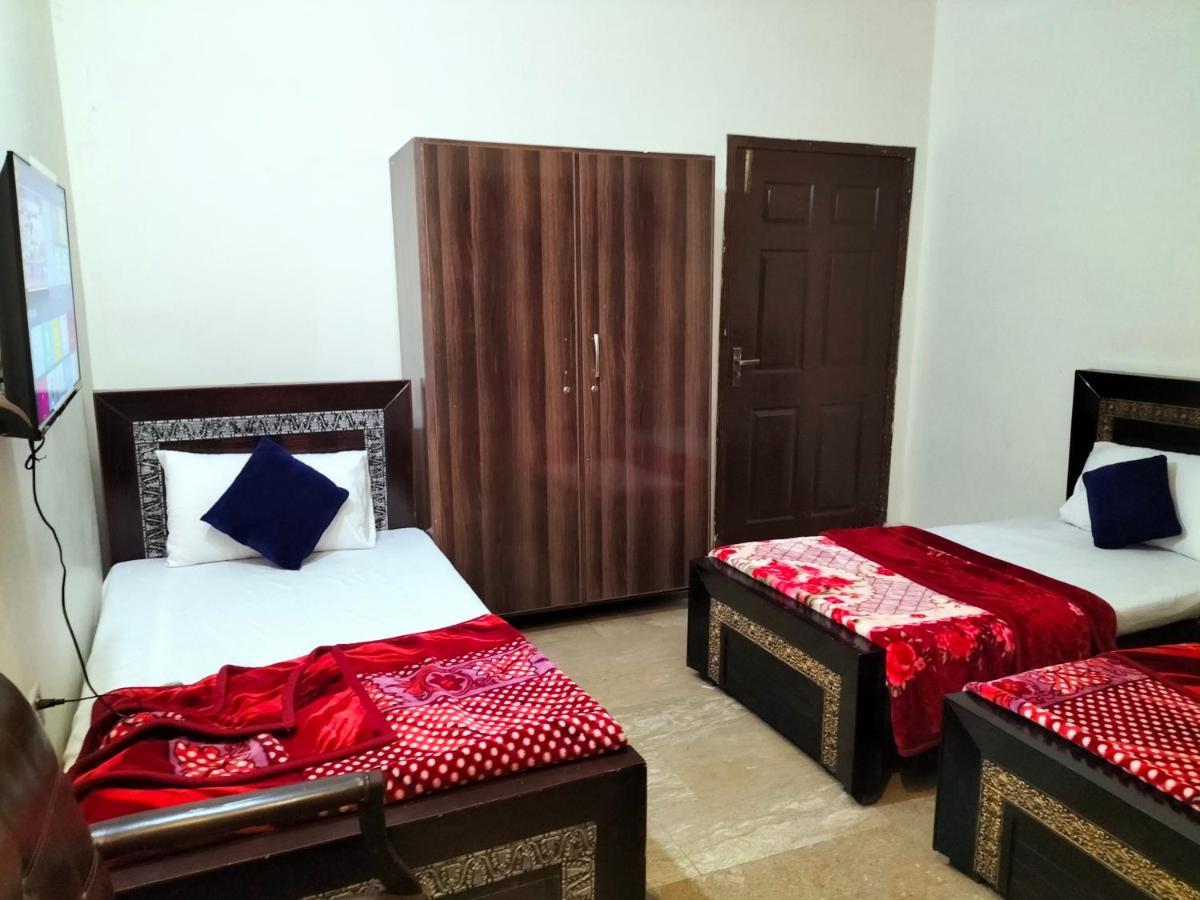 Hotel Second Home Лахор Екстериор снимка